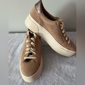 Bos. & Co. Beige Perforated Platform Sneakers size 39